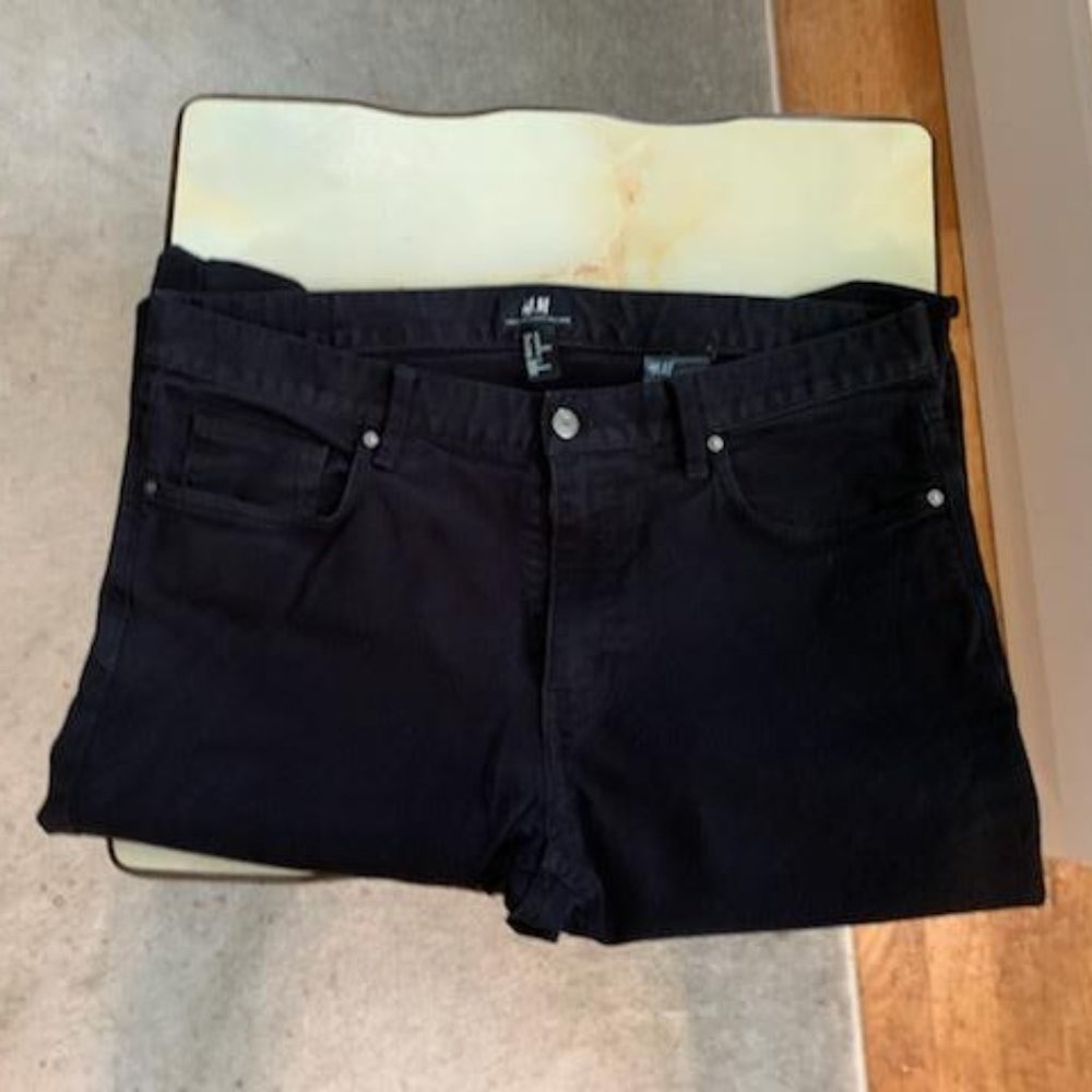 H&M Slim FIt Coupe Moulante